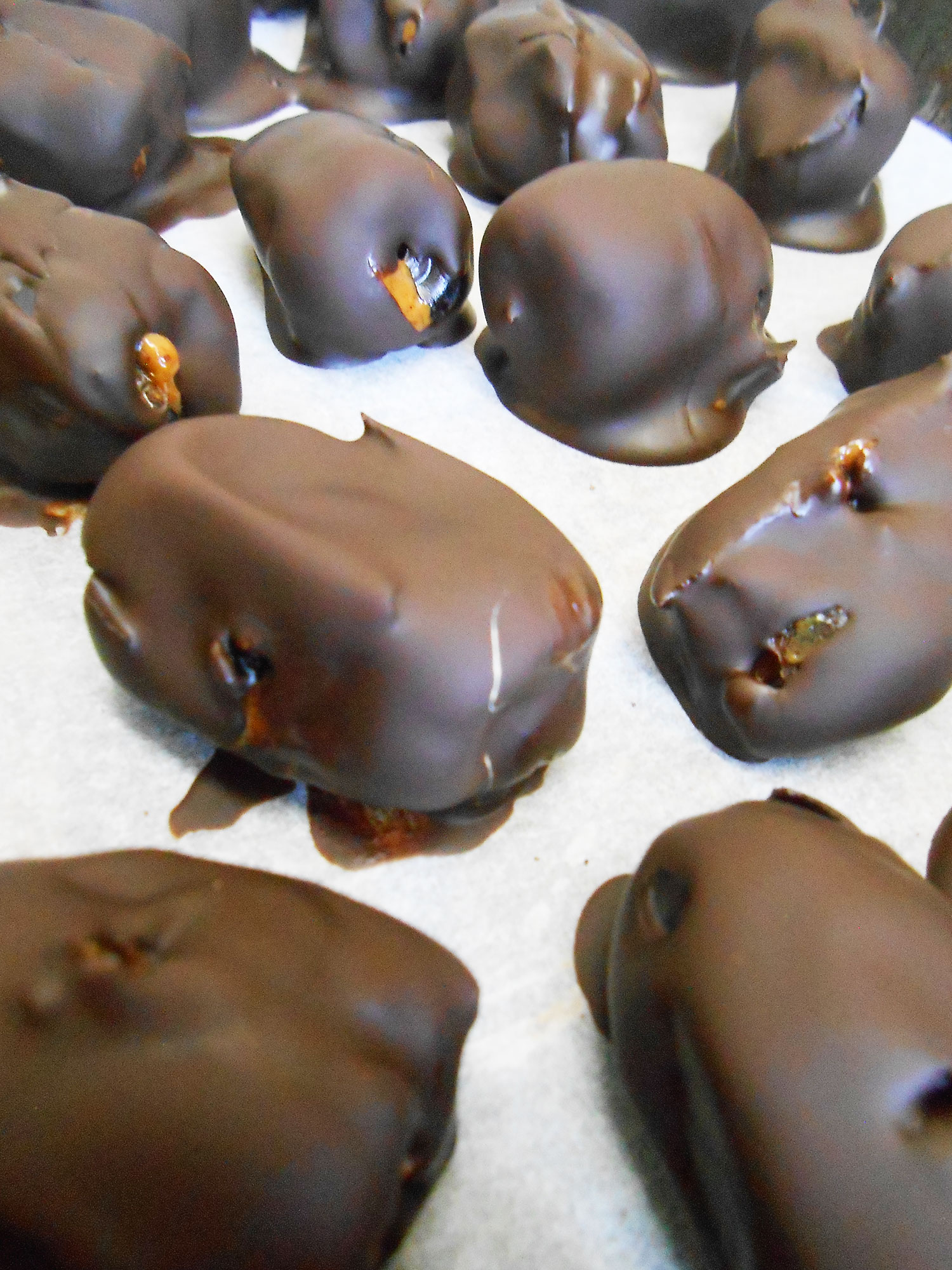 chocolate covered stuffed dates