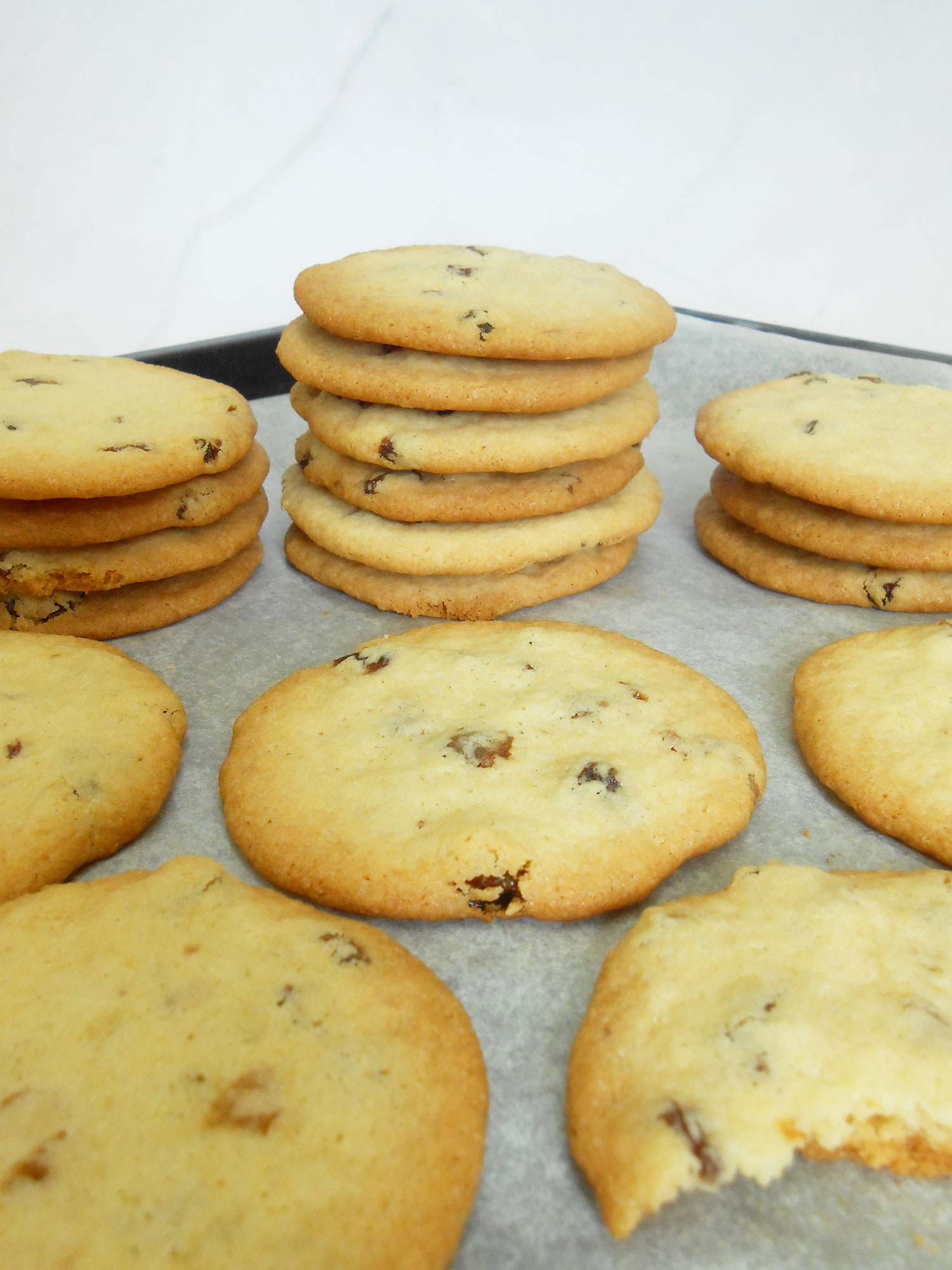 vegan and gluten free sultana cookies